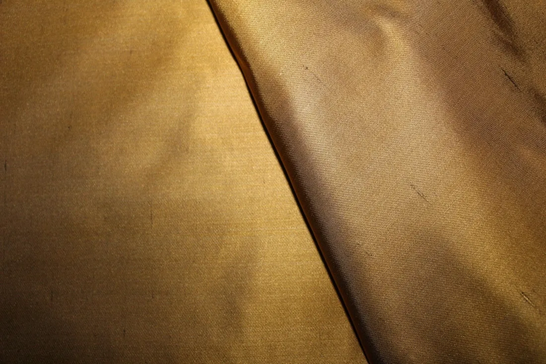 100% SILK DUTCHESS SATIN GOLD BRONZE X BLACK COLOR 60" WIDE [6226]