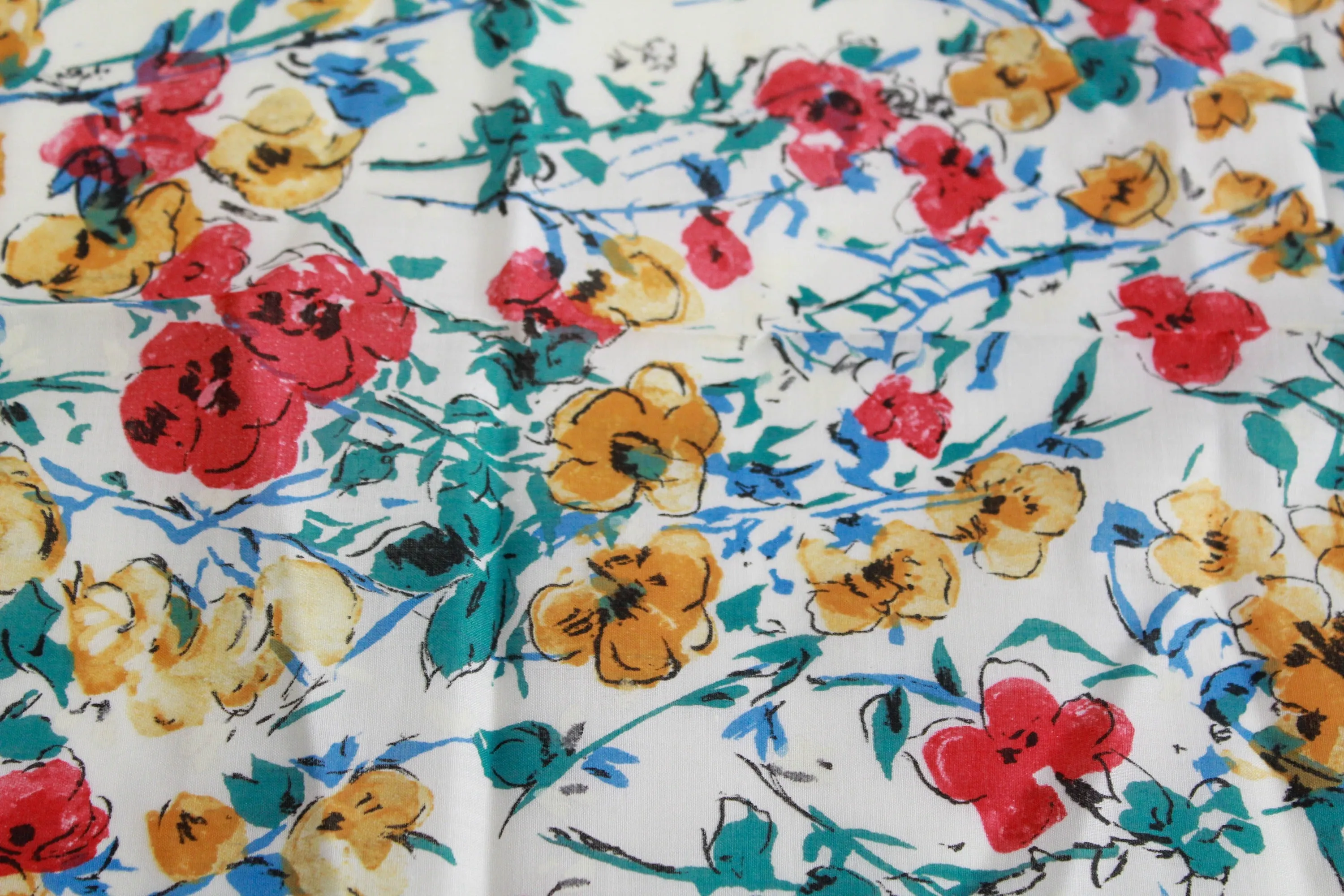 1940s Floral Print Cotton, 4.9 Yards, Vintage Painterly Flower Print