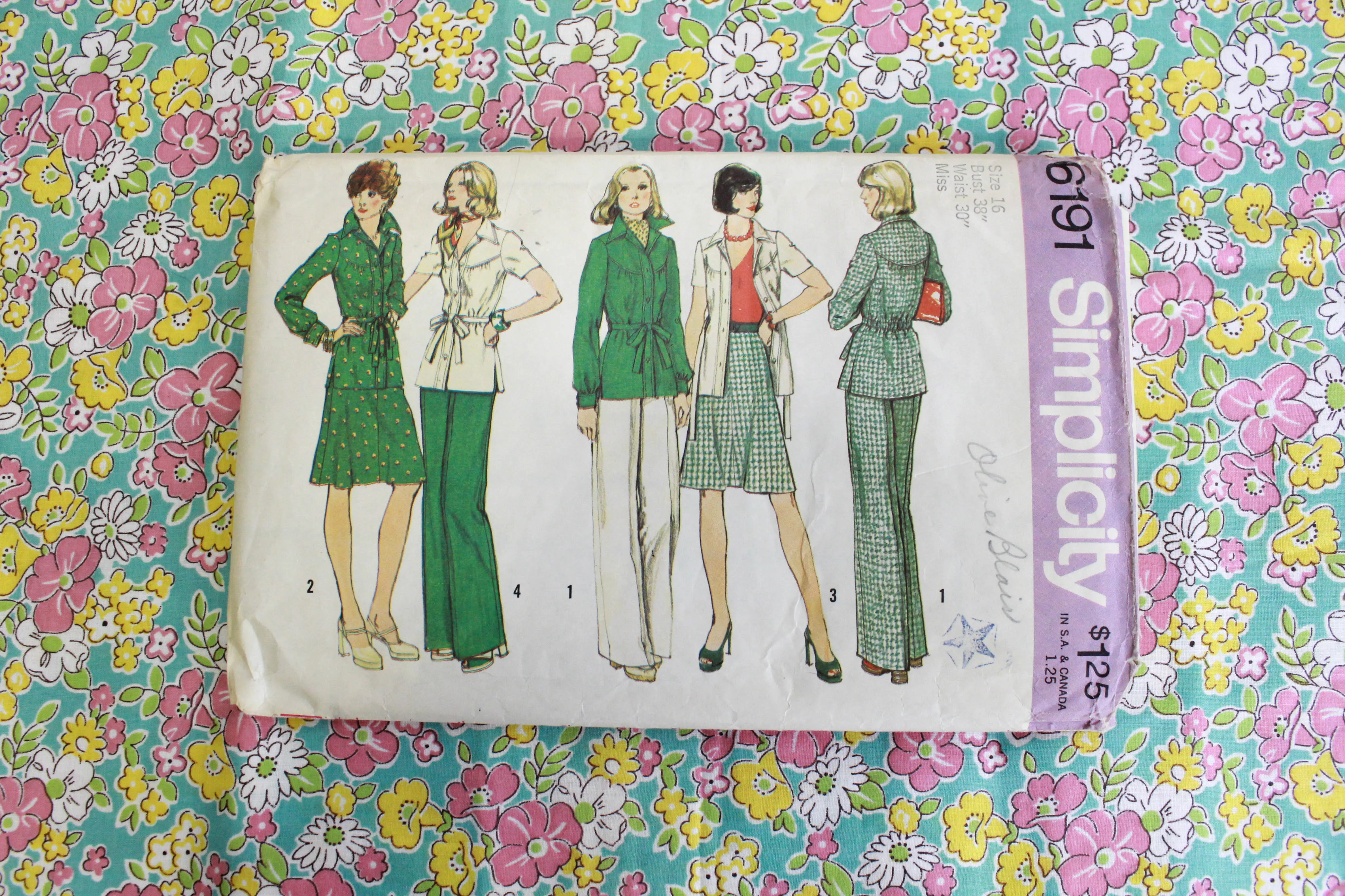 1970s Women's Skirt, Jacket Sewing Pattern Simplicity 6191, Bust 38"