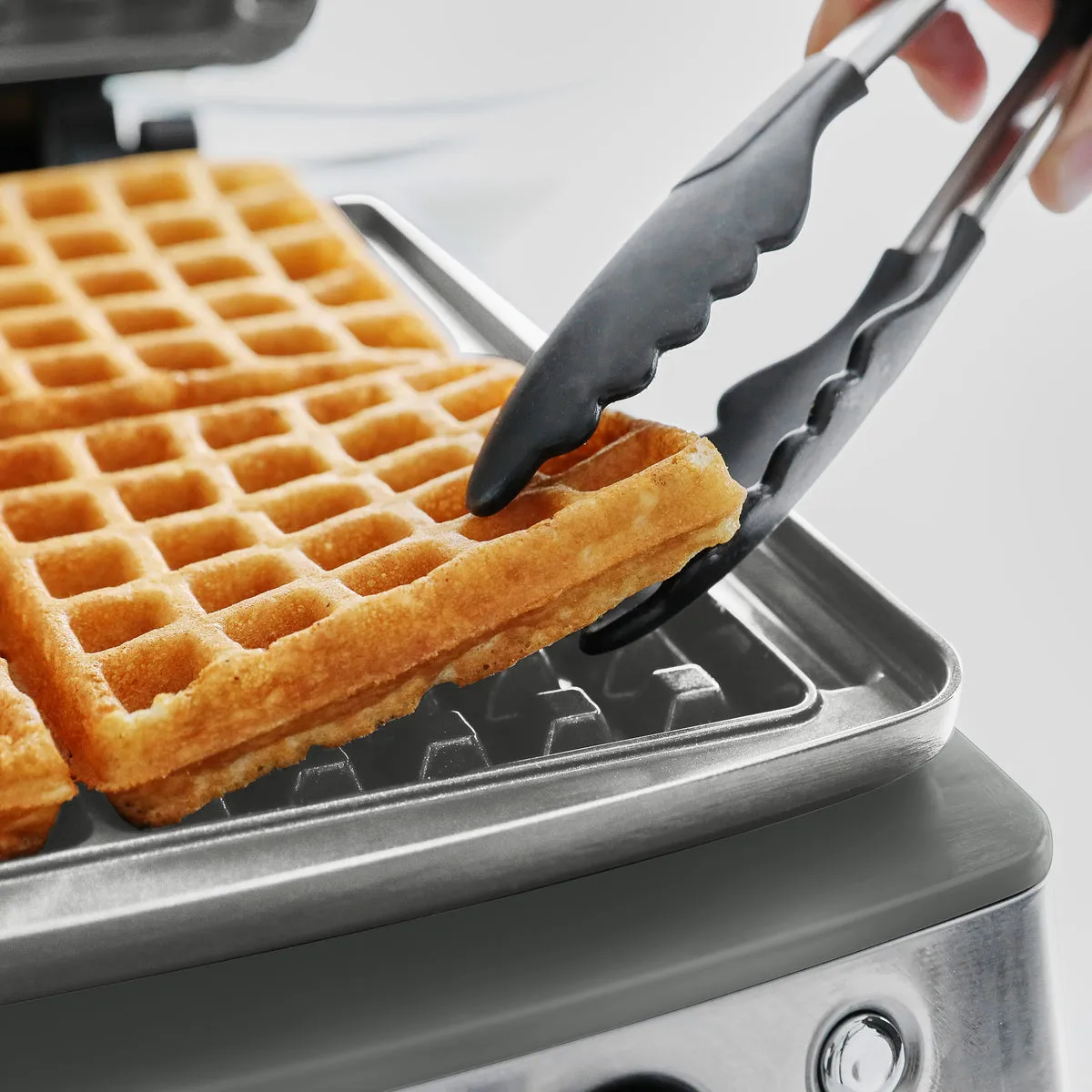 Elite Ceramic Nonstick 4-Square Waffle Maker | Graphite