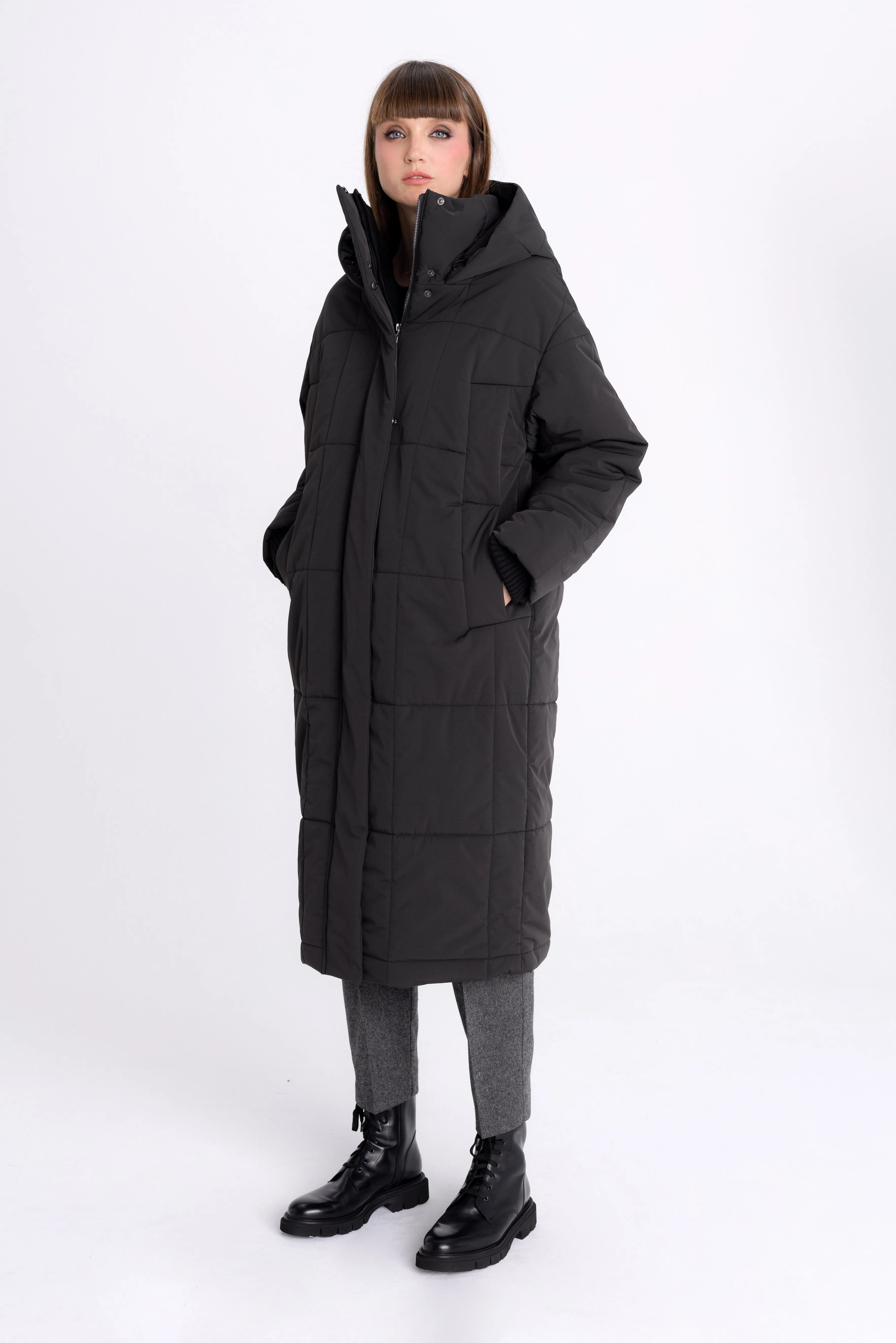 GRAPHITE PADDED COAT WITH HOOD