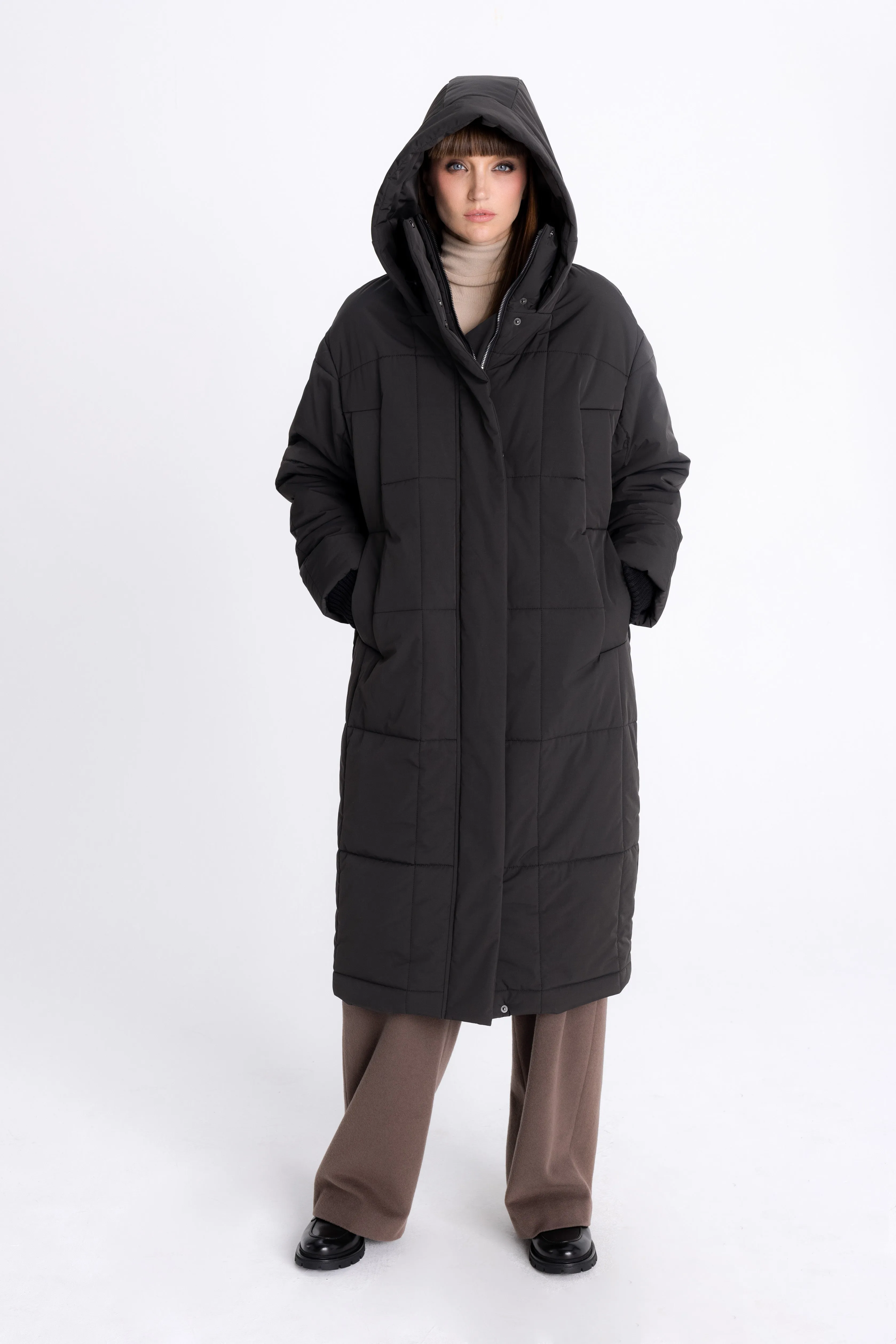 GRAPHITE PADDED COAT WITH HOOD