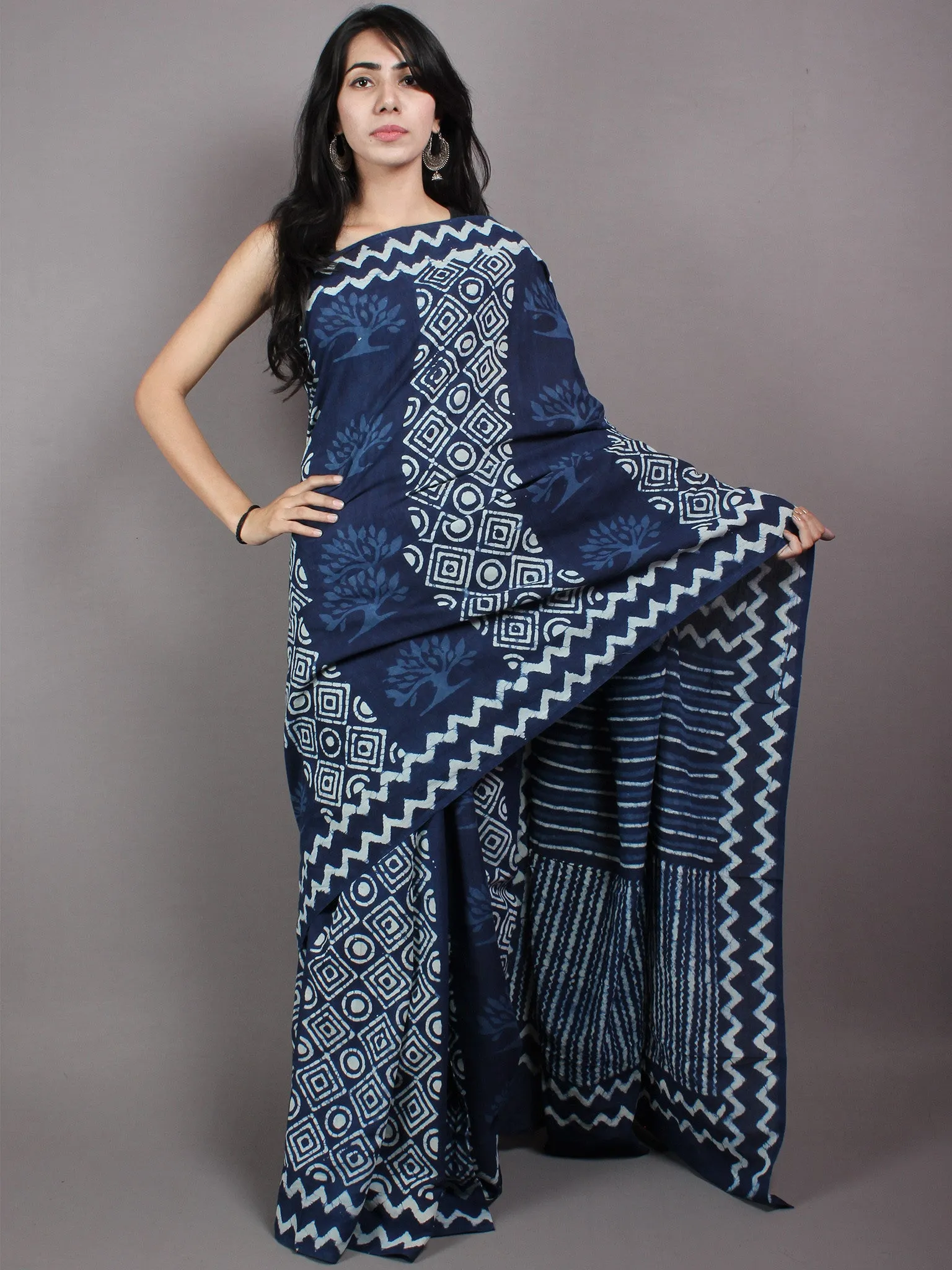 Indigo White Cotton Hand Block Printed & Painted Saree - S03170626