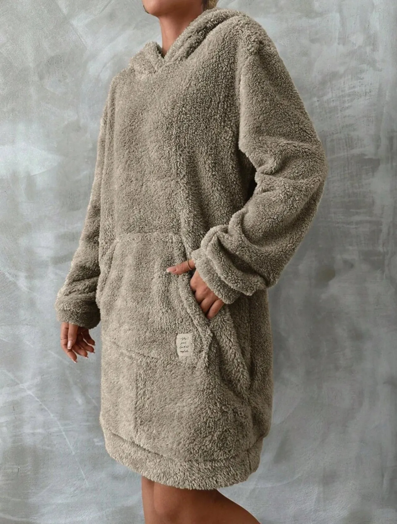 Oversized Fluffy Hoodie Sweatshirt, Comfortable Sleepwear with Kangaroo Pocket and Drop Shoulder