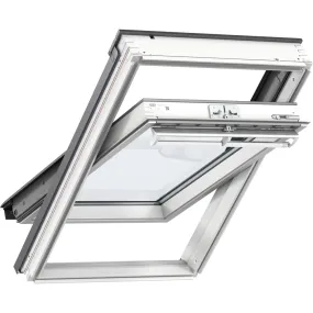 VELUX GGL CK04 2069 Solar UV Heat Protection Glazing White Painted Centre-Pivot Window (55 x 98 cm)